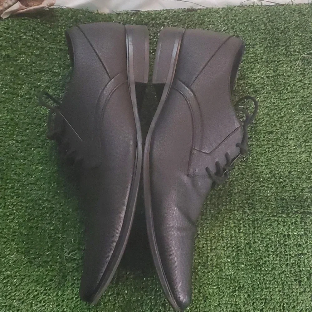 Calvin Klein Mens Dress/Casual Textured Look Tie Shoes